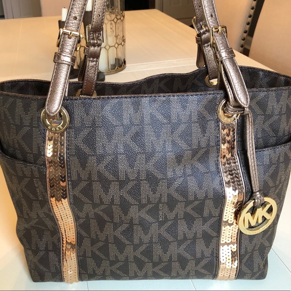 MICHAEL KORS Signature Handbag - Picture 1 of 6